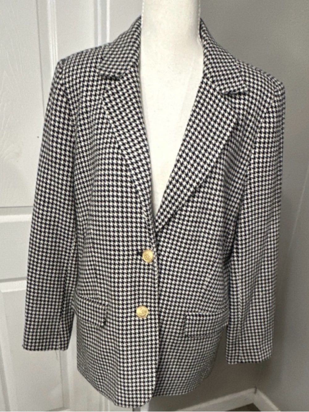 Black & White Houndstooth Single-Breasted Blazer